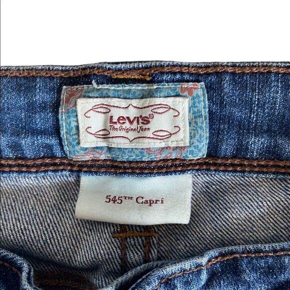 Levi 525 Jean Capris Size 8 - Picture 3 of 4